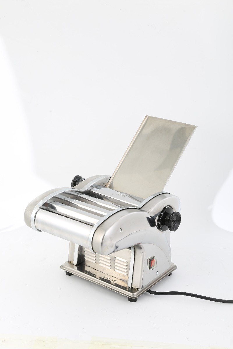 ماكينة صنع المعكرونة الكهربائي - مراجعة Pasta Machine Electric وسعره