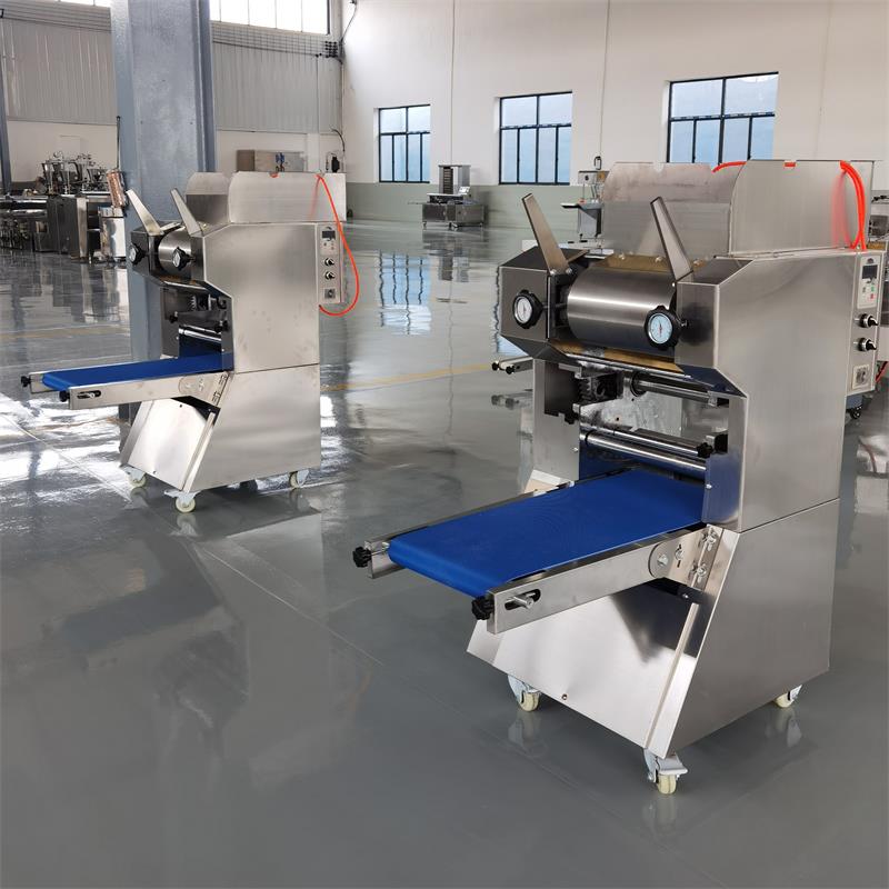 ماكينة معكرونة كهربائية احتراف - مراجعة Pasta Machine Electric وسعره